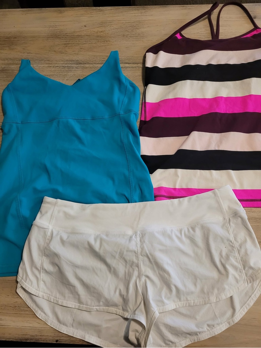 Lululemon bundle size 10